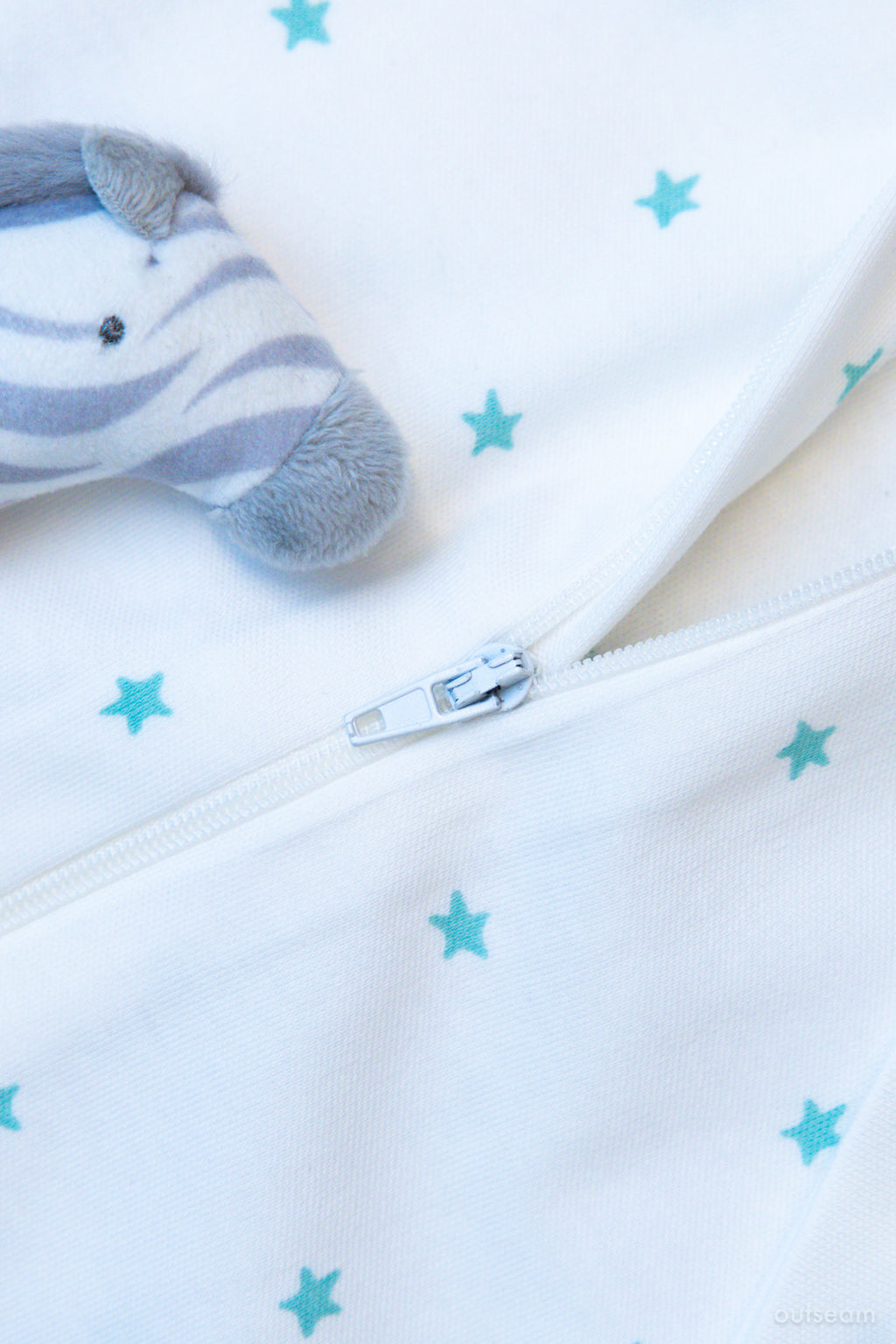 Outseam Newborn Sleep Cocoon Mint Stars — detail view 2
